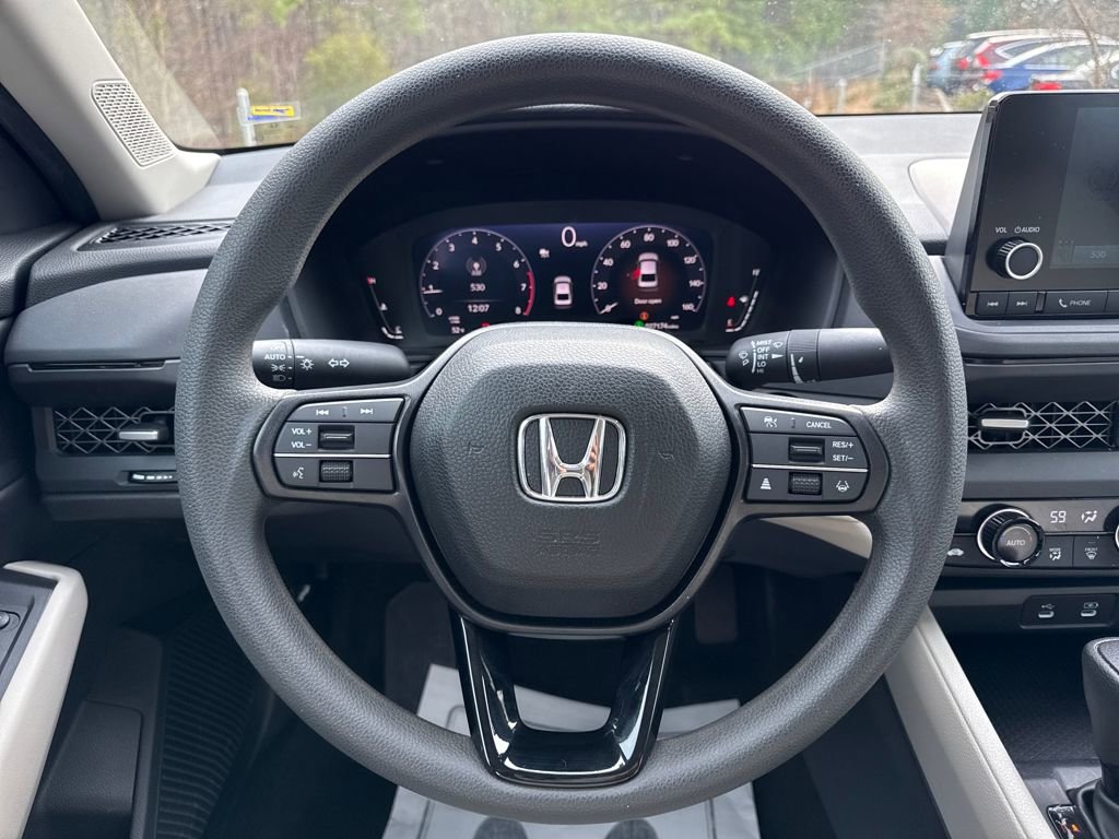 Certified 2025 Honda Accord SE image 17