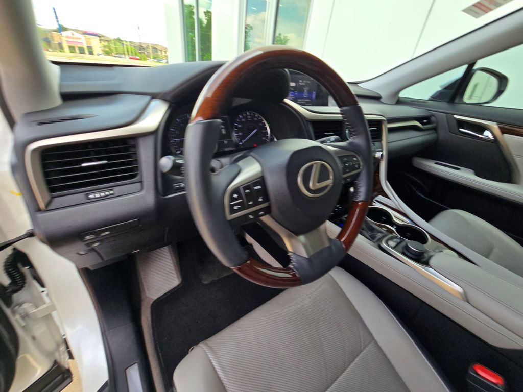 Used 2018 Lexus RX 350 FWD w/ Premium Package image 13
