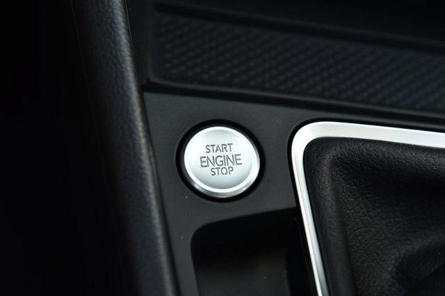 New 2026 Volkswagen Jetta SE FWD image 17