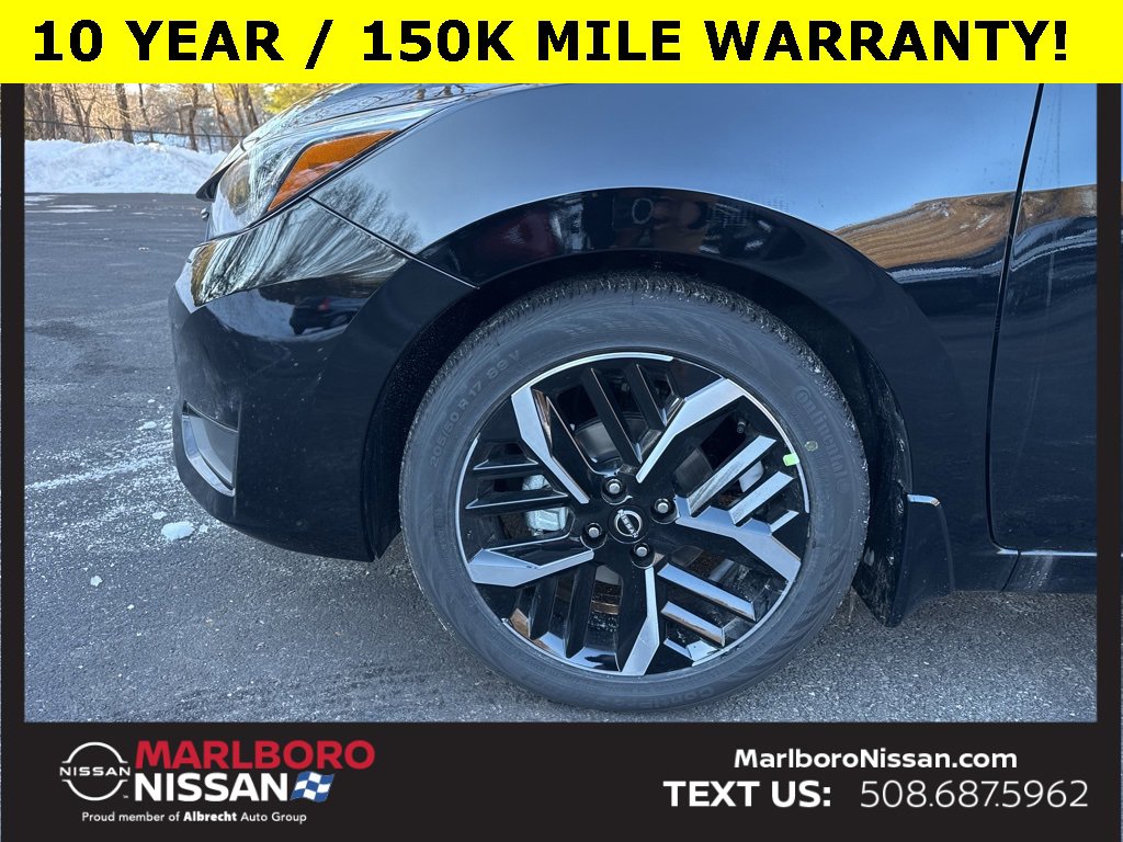 New 2025 Nissan Versa SR w/ Trunk Package image 11