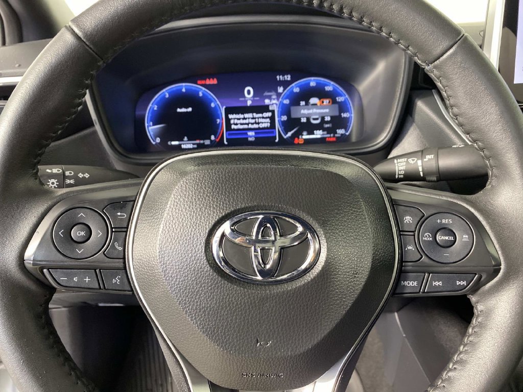 Used 2026 Toyota Corolla SE w/ SE Package FWD image 14