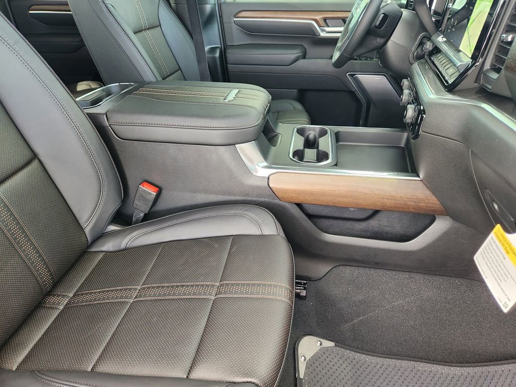 New 2026 Chevrolet Silverado 3500 High Country w/ High Country Premium Package AWD/4WD image 11
