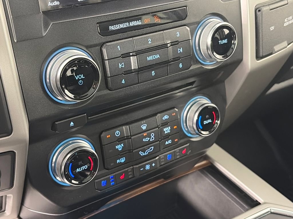 Certified 2018 Ford F150 Lariat w/ Equipment Group 502A Luxury AWD/4WD image 21
