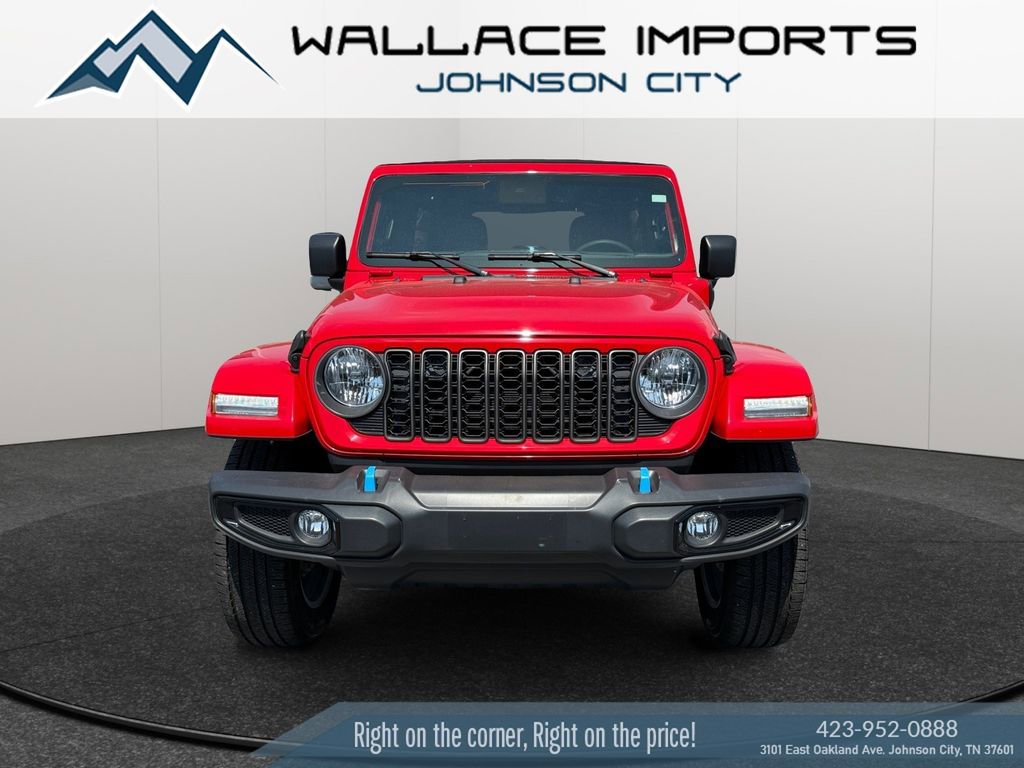Used 2024 Jeep Wrangler Unlimited w/ Convenience Group AWD/4WD image 9