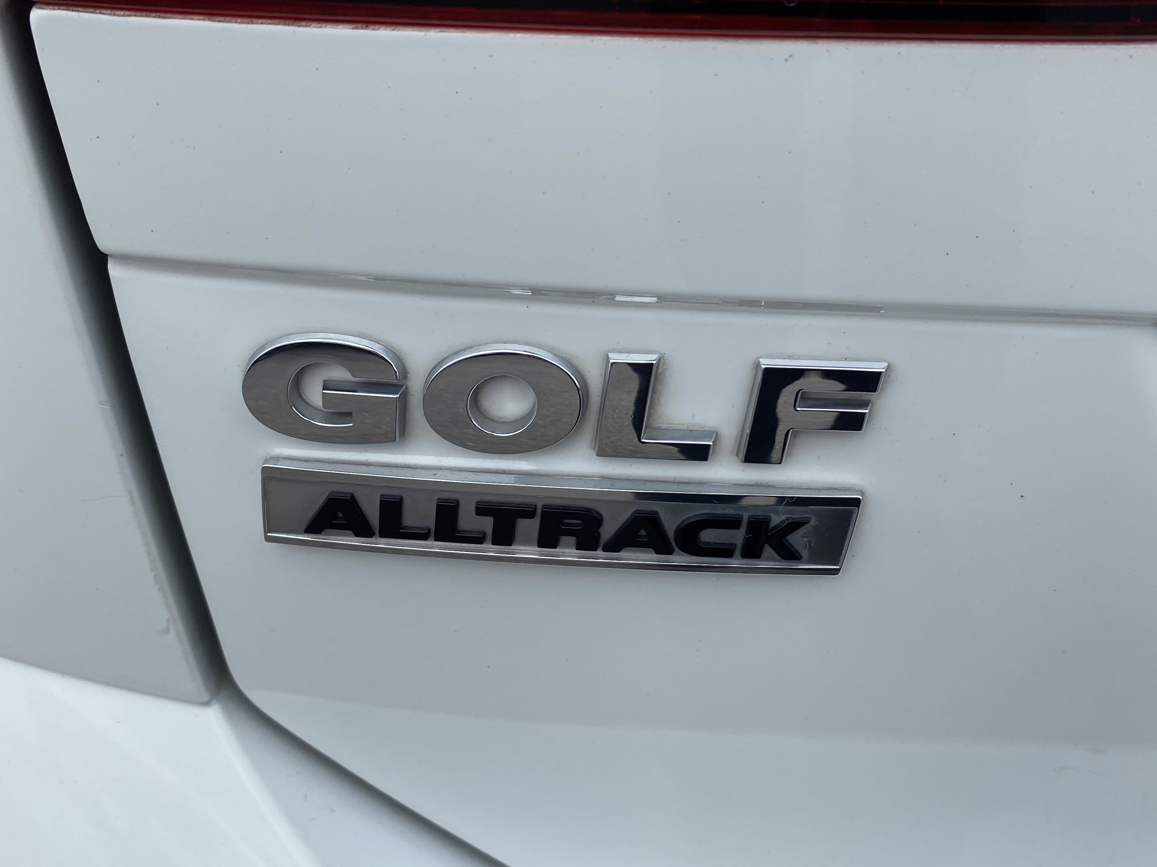 Used 2018 Volkswagen Golf Alltrack SEL image 26