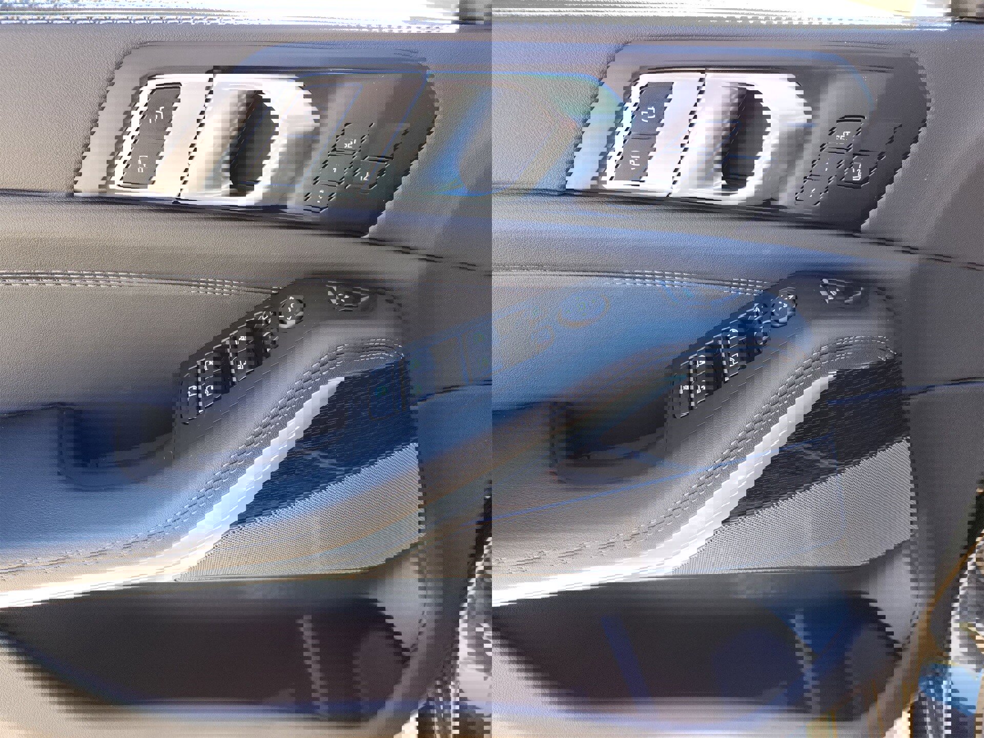 Used 2026 BMW X5 sDrive40i image 15