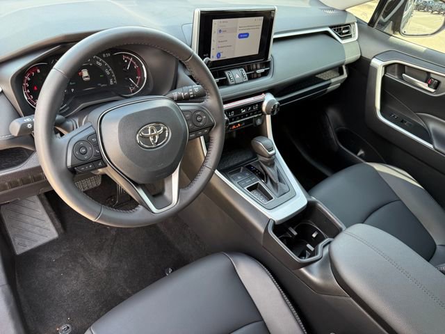 Used 2025 Toyota RAV4 XLE Premium image 10