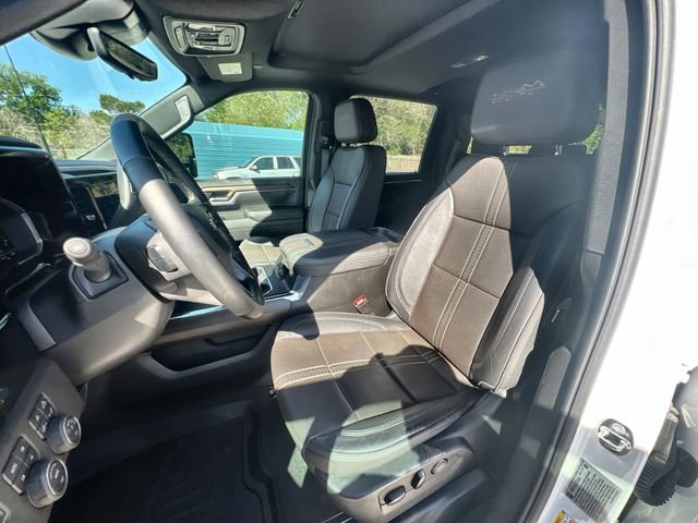 Certified 2024 Chevrolet Silverado 2500 High Country w/ High Country Premium Package image 18