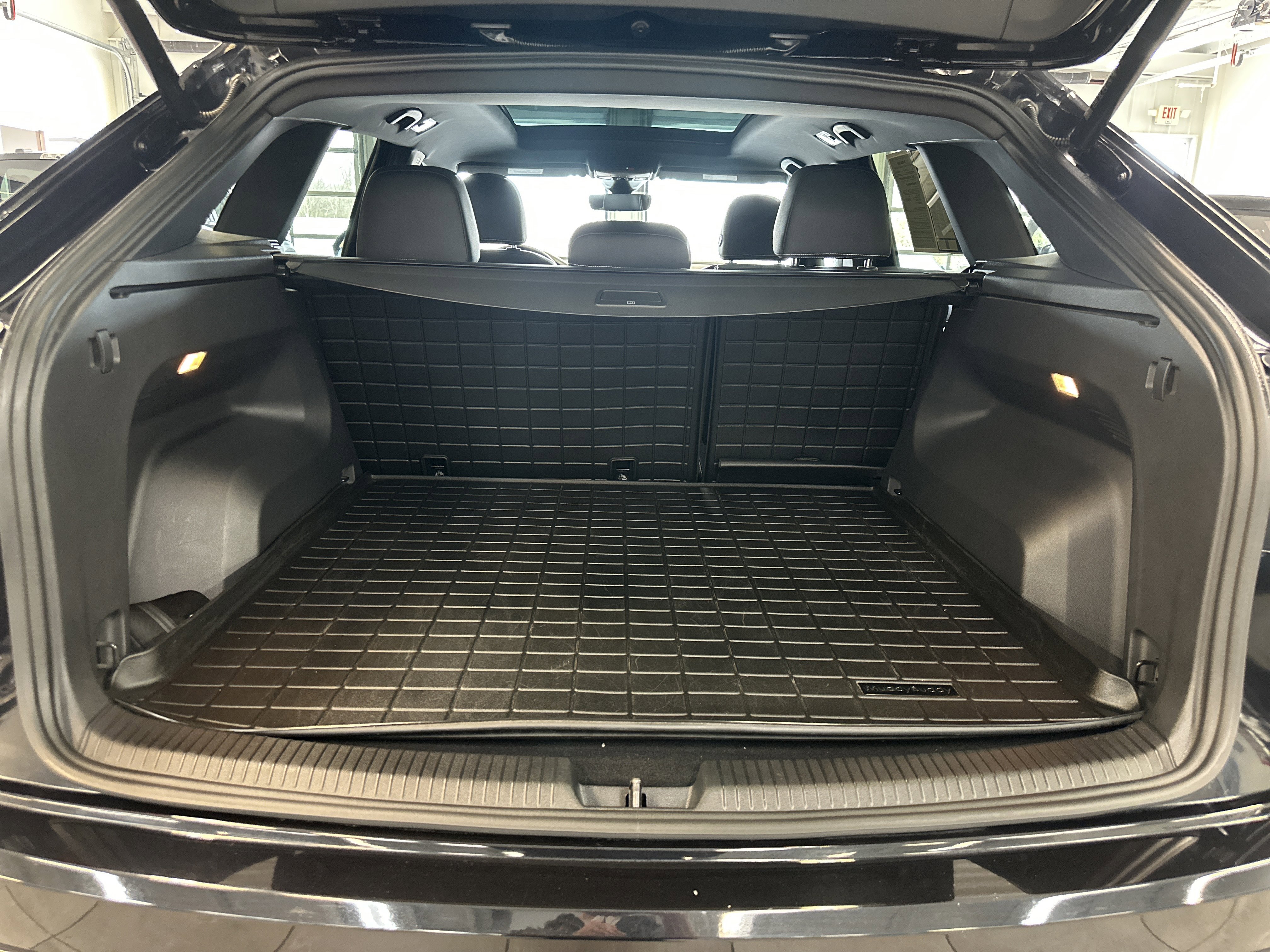 Used 2023 Volkswagen Atlas Cross Sport SEL image 7