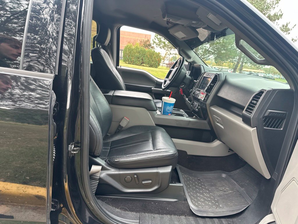 Used 2019 Ford F150 XLT w/ Equipment Group 302A Luxury AWD/4WD image 8