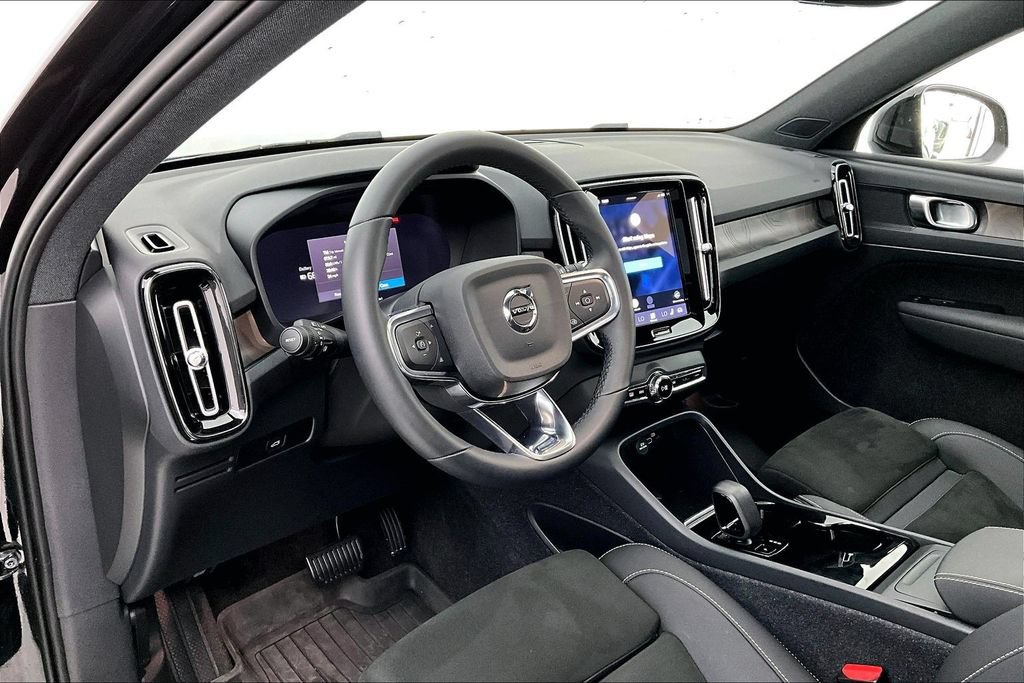 Certified 2023 Volvo XC40 Recharge Plus AWD/4WD image 16