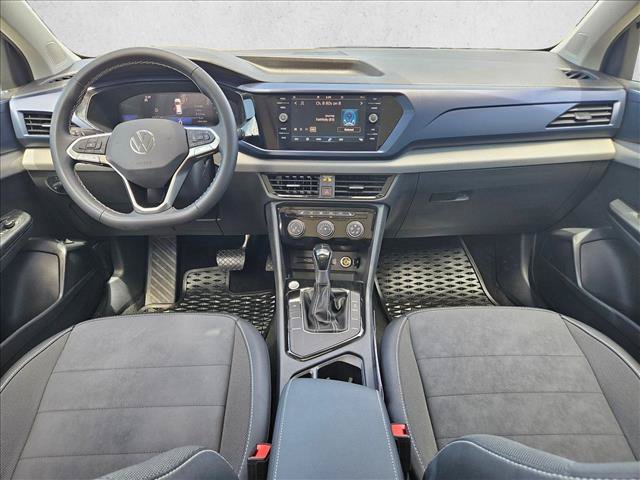 Used 2023 Volkswagen Taos SE w/ Panoramic Sunroof Package FWD image 17