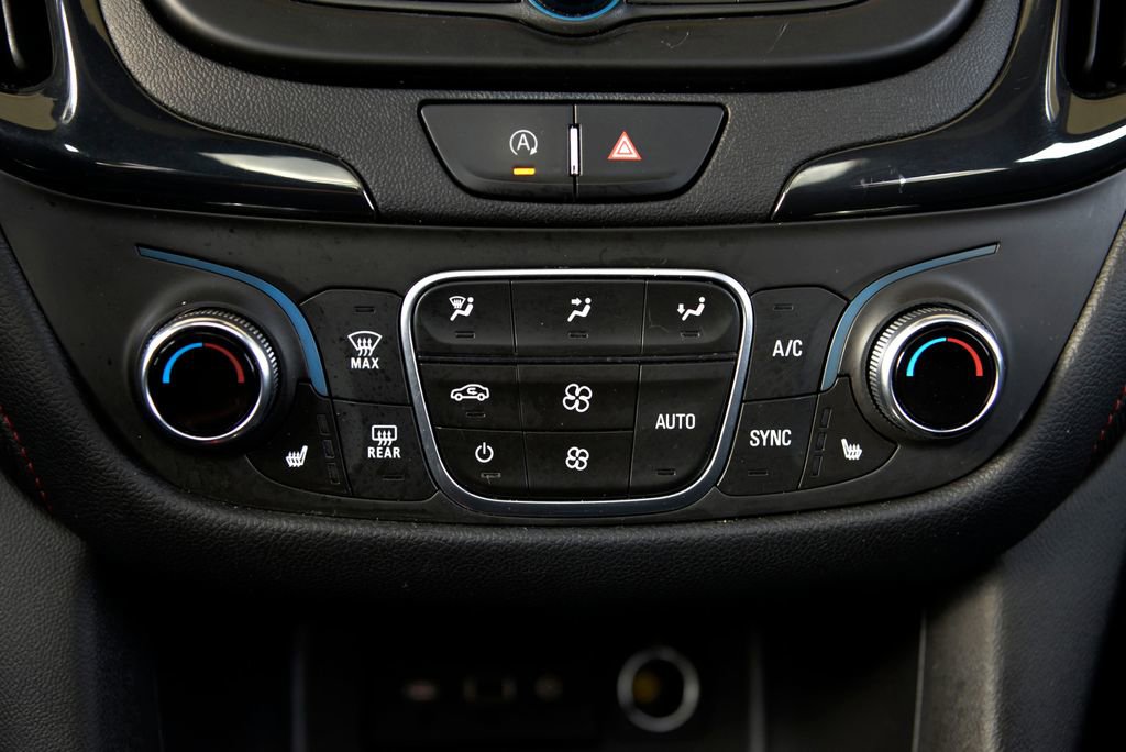 Used 2022 Chevrolet Equinox RS FWD image 24