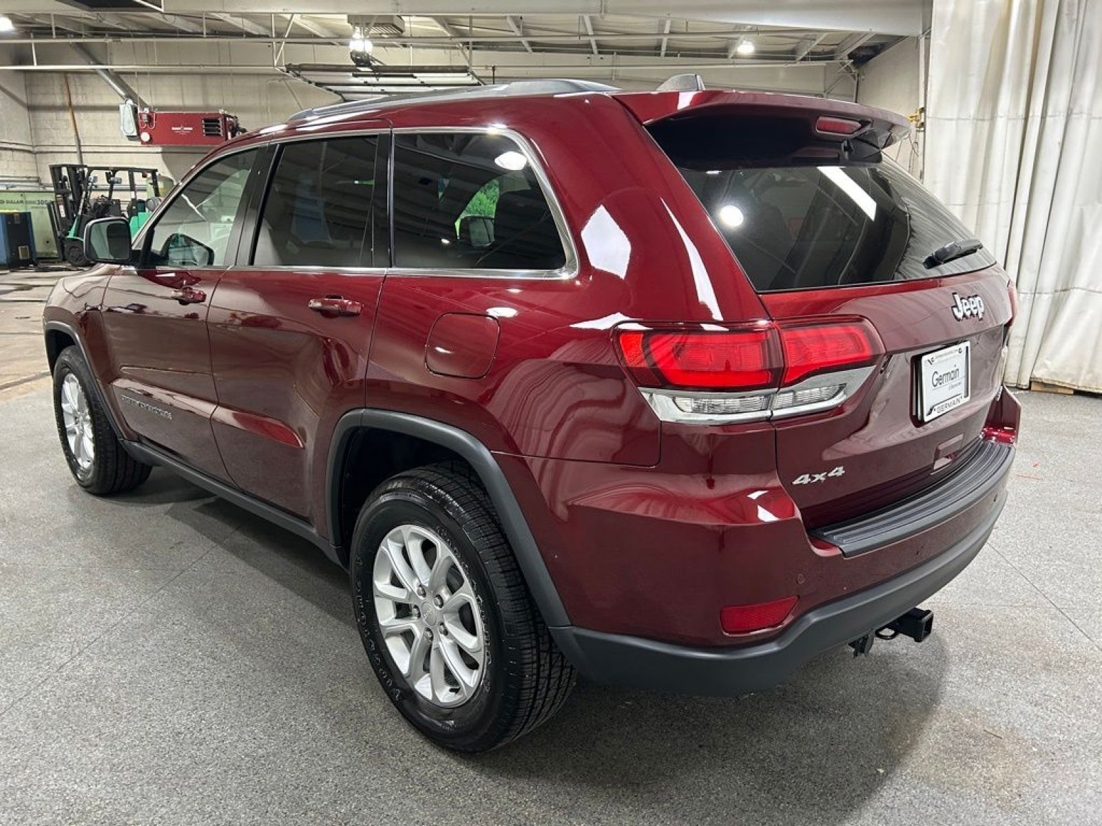 Used 2021 Jeep Grand Cherokee Laredo w/ Security & Convenience Group AWD/4WD image 6