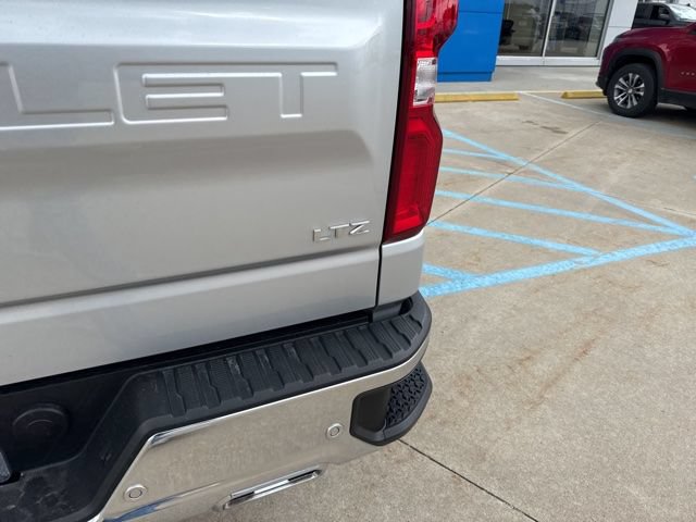 Used 2021 Chevrolet Silverado 1500 LTZ w/ LTZ Premium Package AWD/4WD image 9