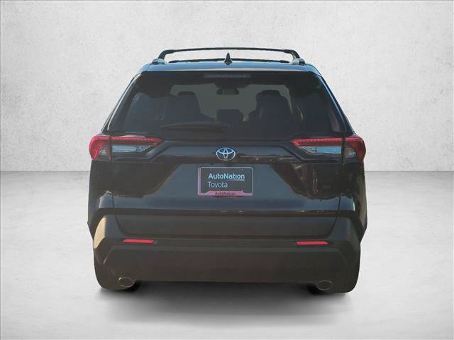 Used 2021 Toyota RAV4 XLE FWD image 7