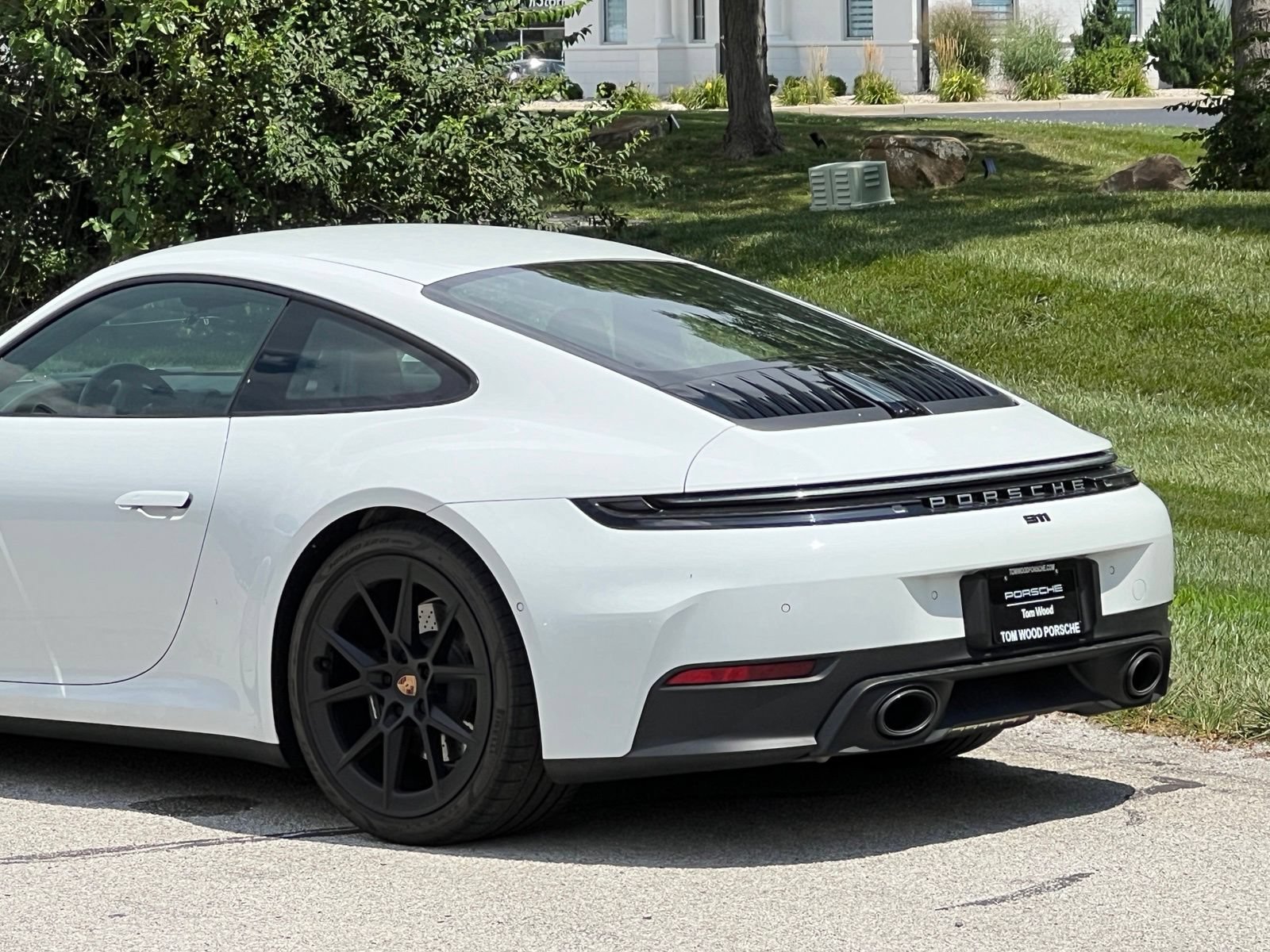 Certified 2026 Porsche 911 Carrera RWD image 9