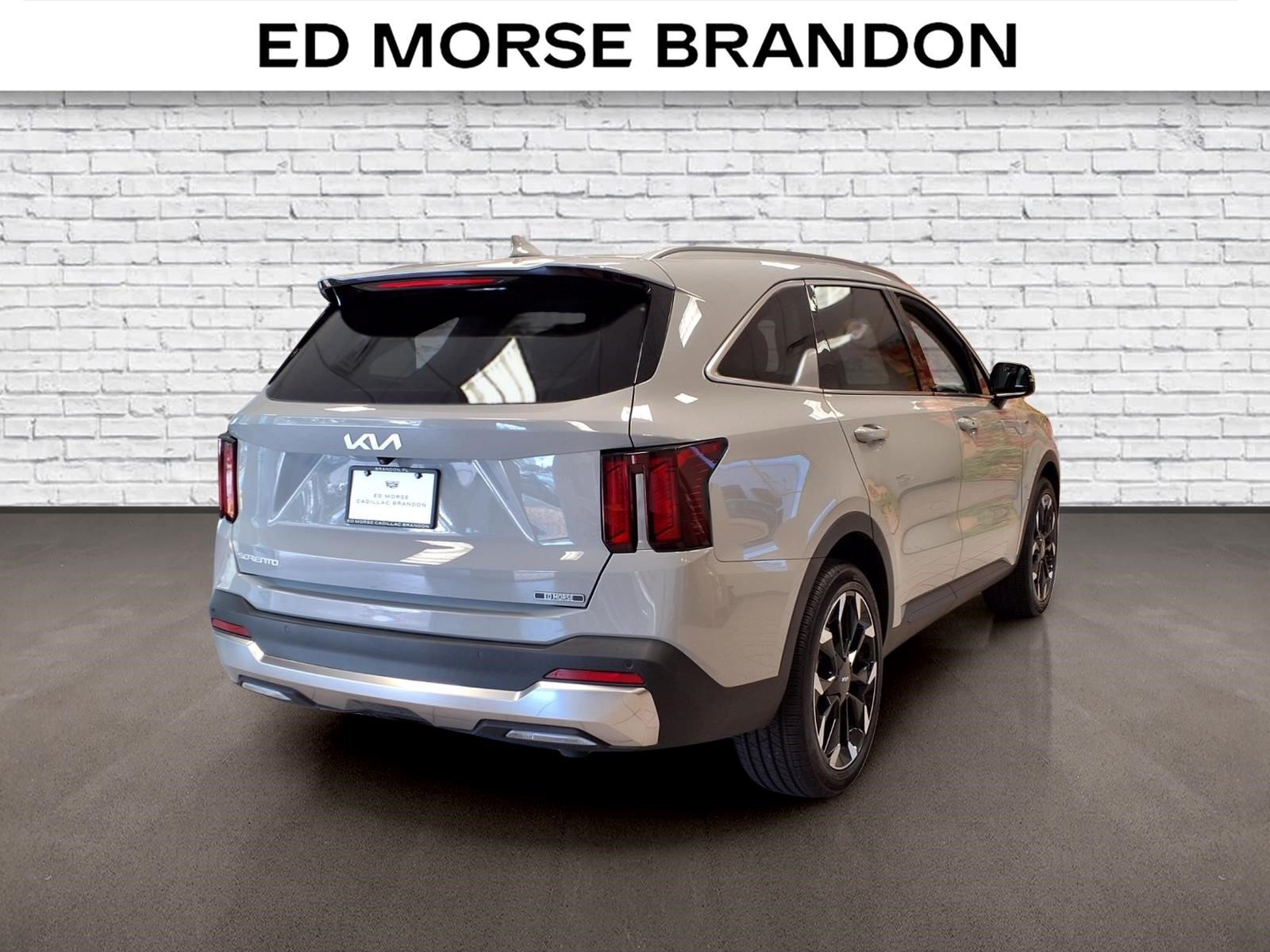 Used 2025 Kia Sorento EX FWD image 5