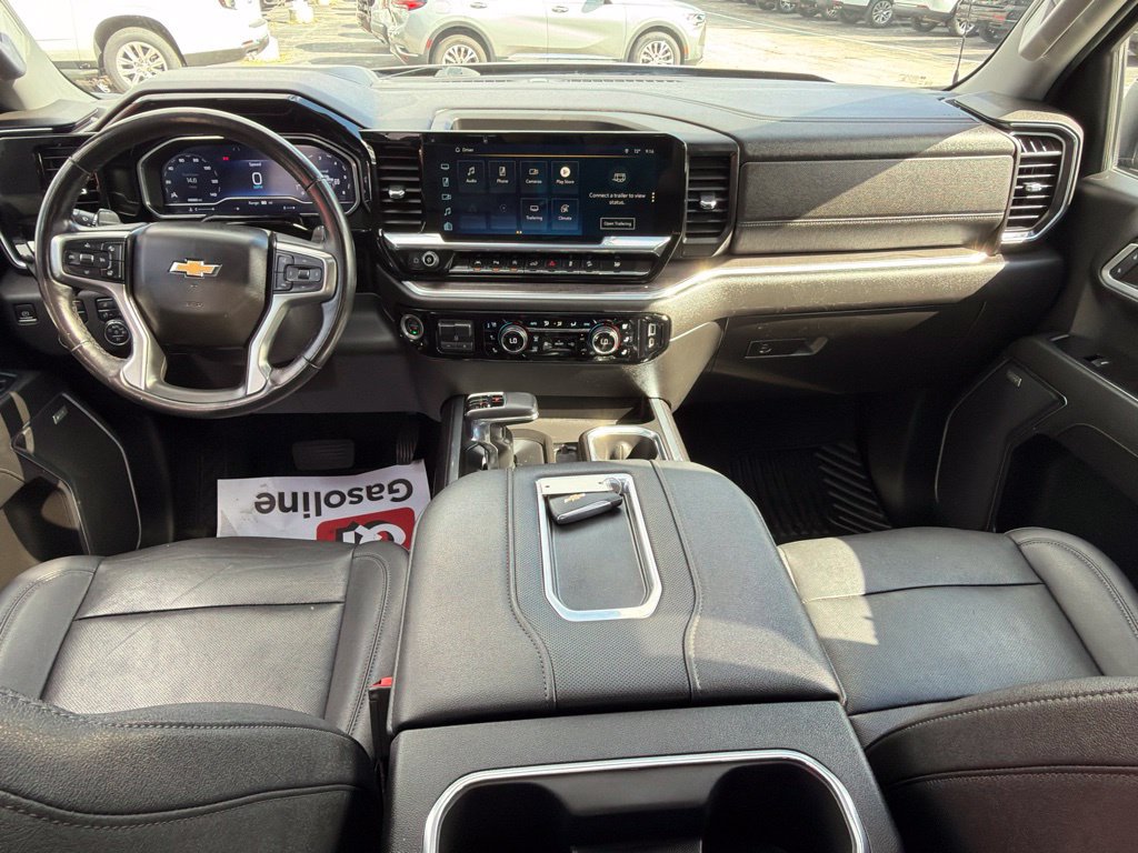 Used 2022 Chevrolet Silverado 1500 LTZ w/ LTZ Premium Package AWD/4WD image 18