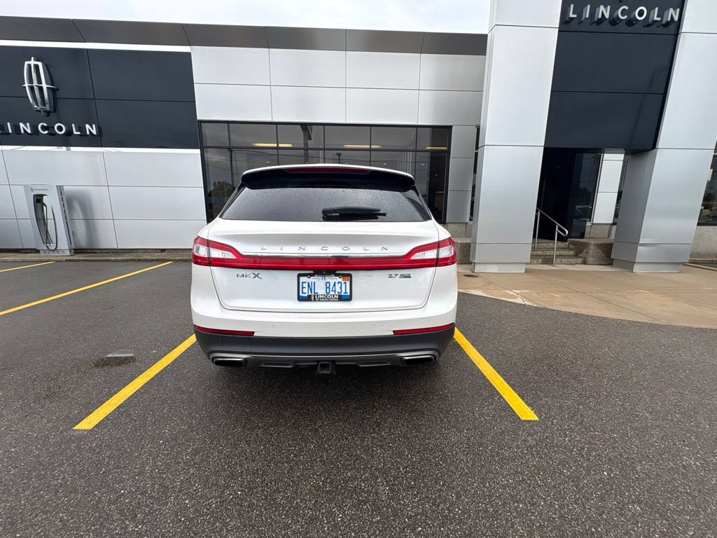 Used 2016 Lincoln MKX Reserve w/ Technology Package AWD/4WD image 7