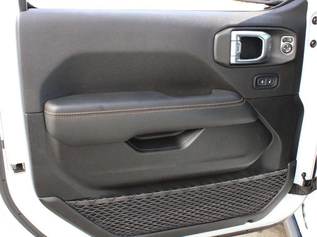 Used 2023 Jeep Gladiator Overland AWD/4WD image 9