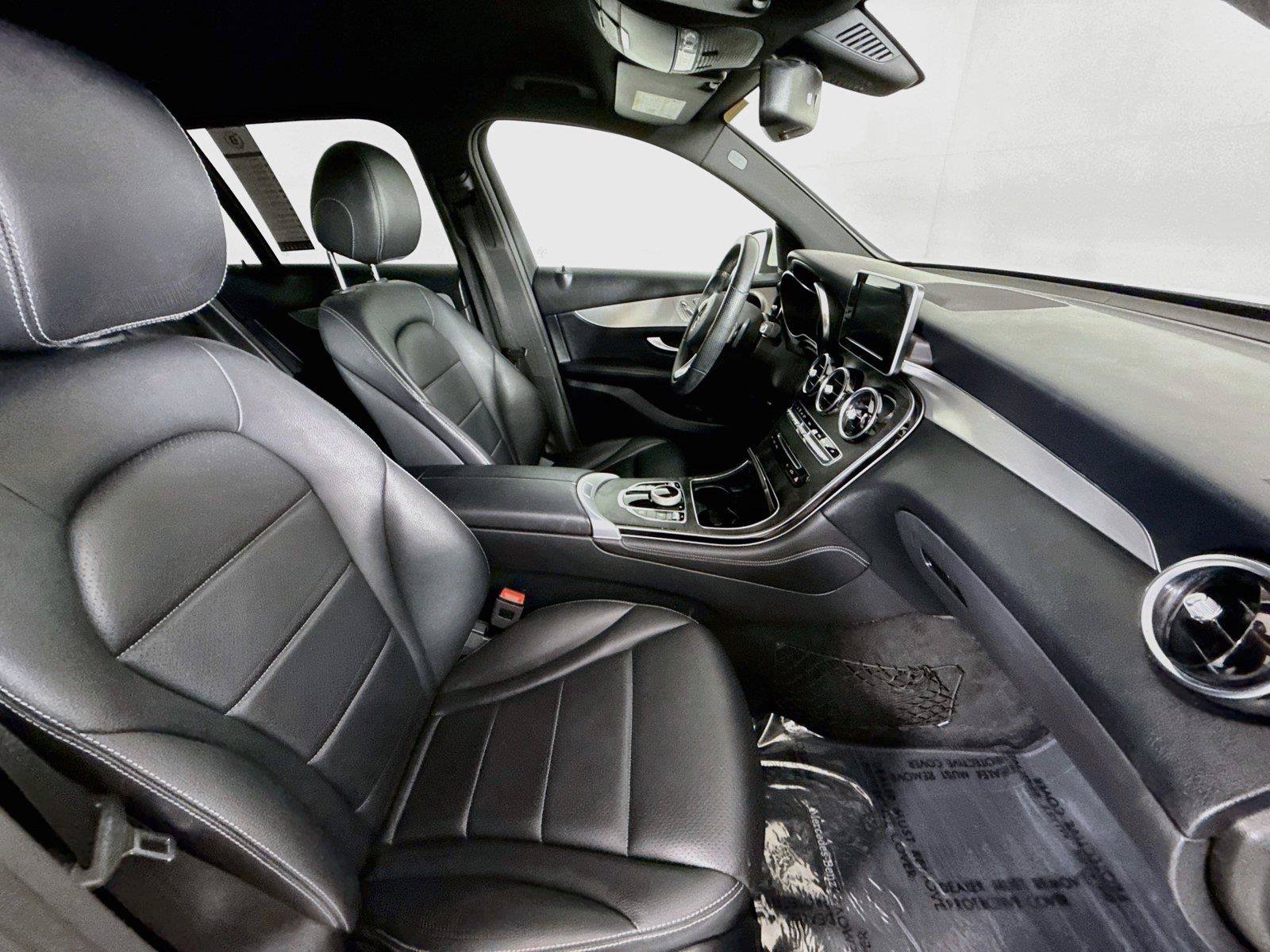 Used 2019 Mercedes-Benz GLC 300 image 42