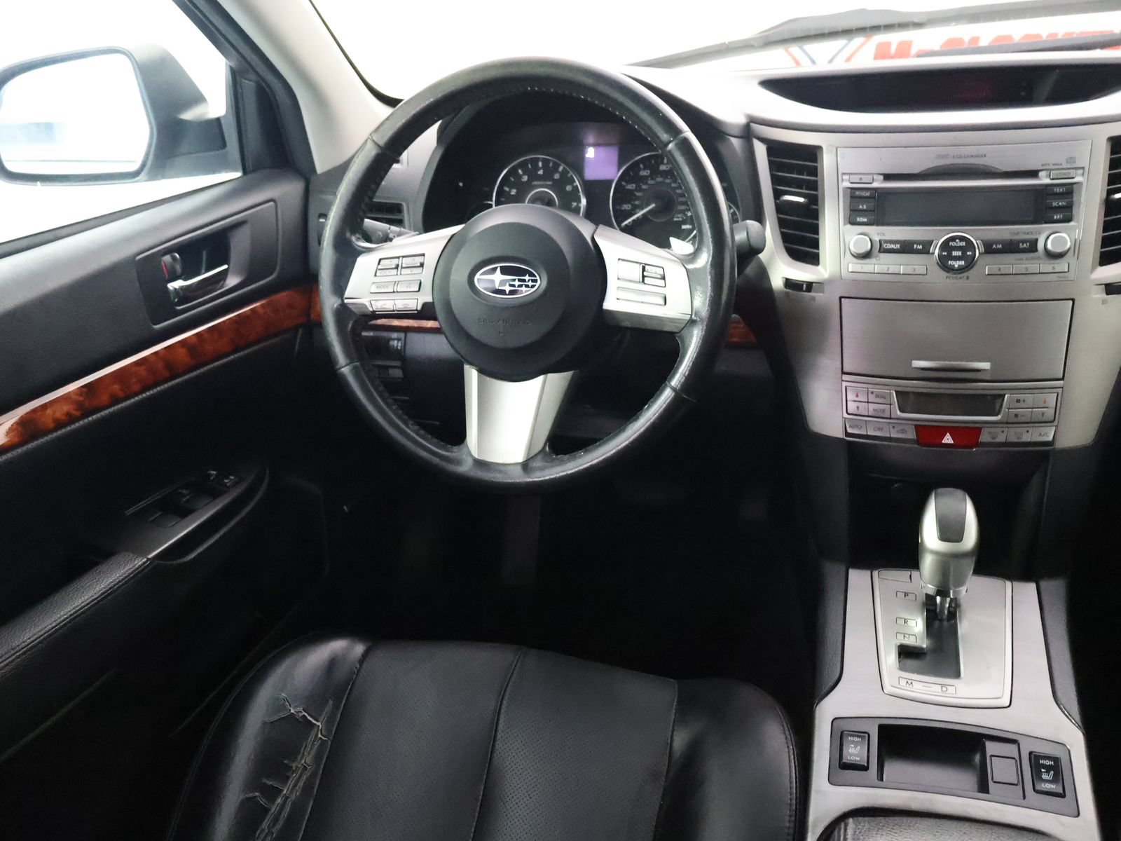 Used 2011 Subaru Outback 2.5i Limited w/ PWR Moonroof Pkg AWD/4WD image 29