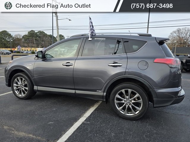 Used 2017 Toyota RAV4 Limited image 4