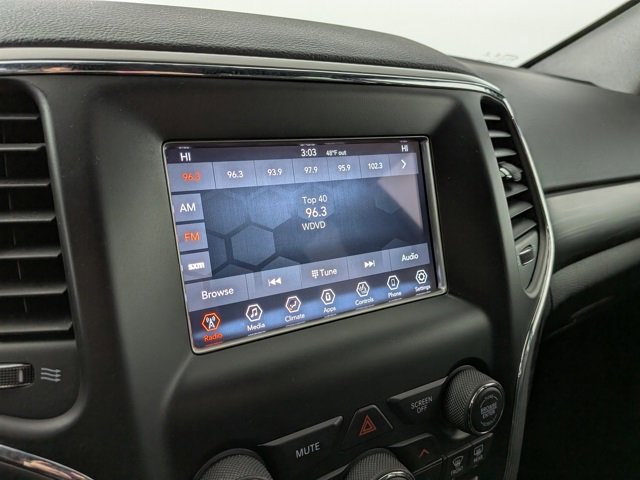 Used 2020 Jeep Grand Cherokee Laredo w/ Security & Convenience Group image 18