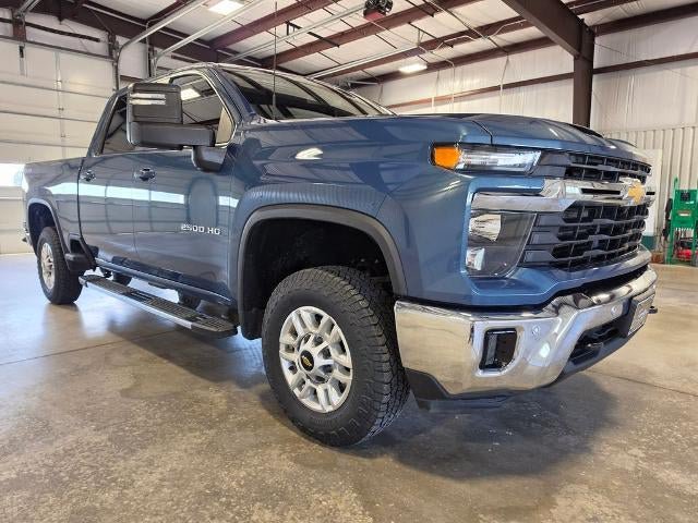 Used 2025 Chevrolet Silverado 2500 LT w/ All Star Edition AWD/4WD image 7