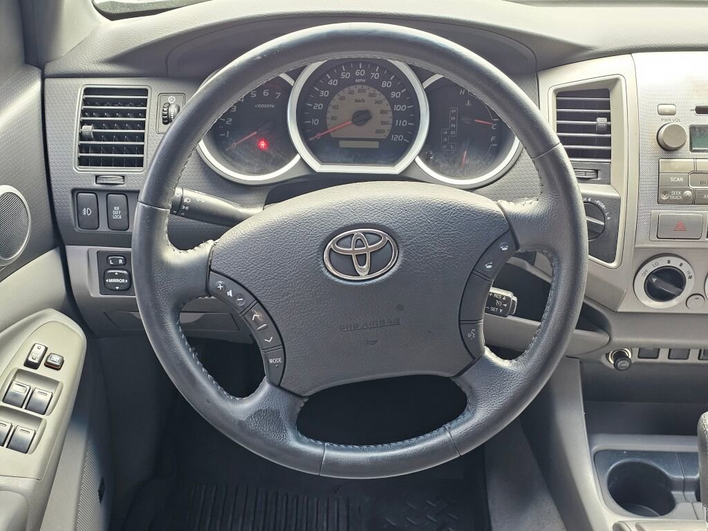 Used 2010 Toyota Tacoma 4x4 Double Cab image 20