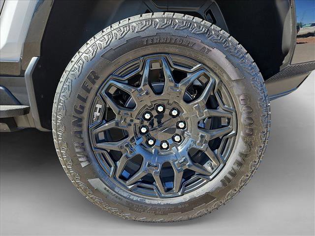 New 2026 GMC Hummer EV SUV AWD/4WD image 10