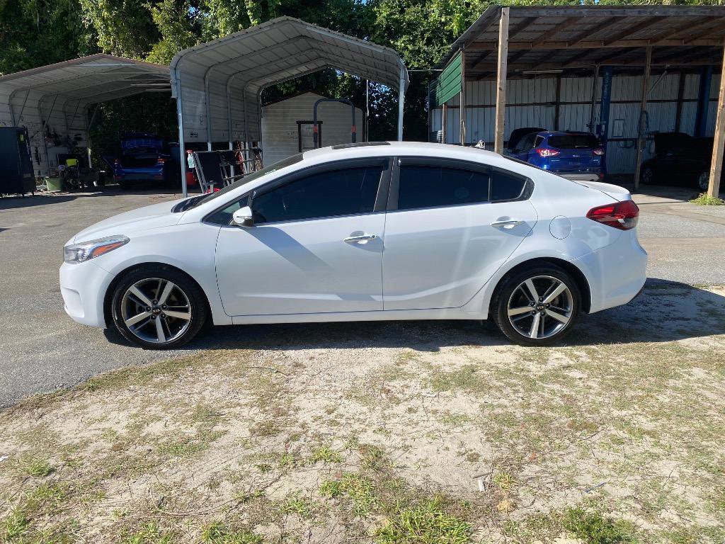 Used 2017 Kia Forte EX w/ EX Premium Plus Package FWD image 1
