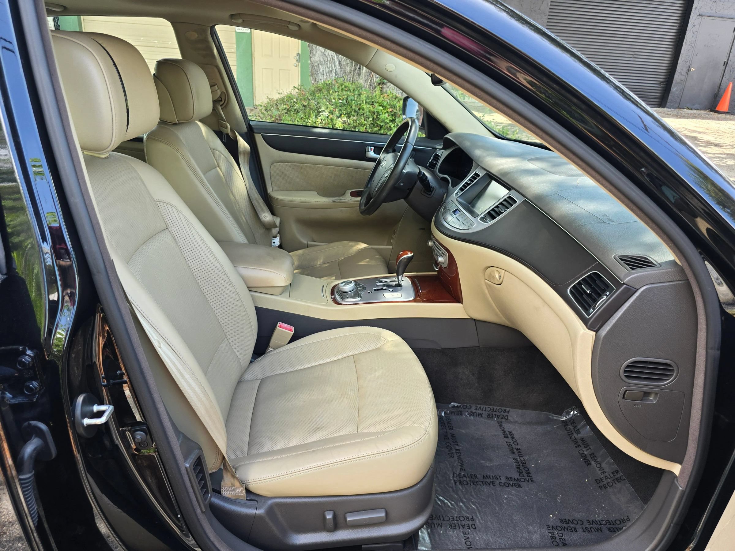 Used 2013 Hyundai Genesis 3.8 w/ Technology Pkg RWD image 27