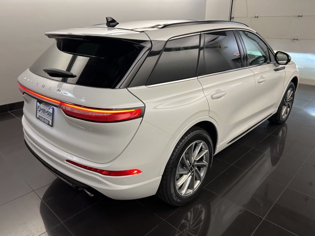 New 2025 Lincoln Corsair Grand Touring w/ Equipment Group 301A AWD/4WD image 6