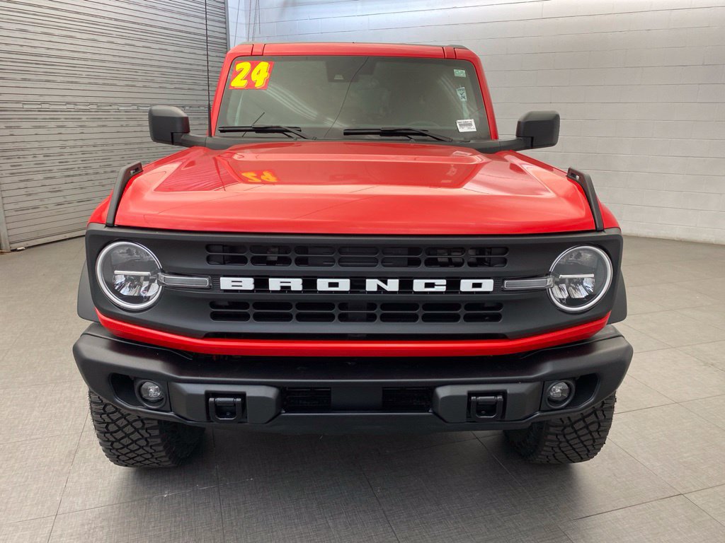 Used 2024 Ford Bronco Black Diamond w/ Sasquatch Package AWD/4WD image 3
