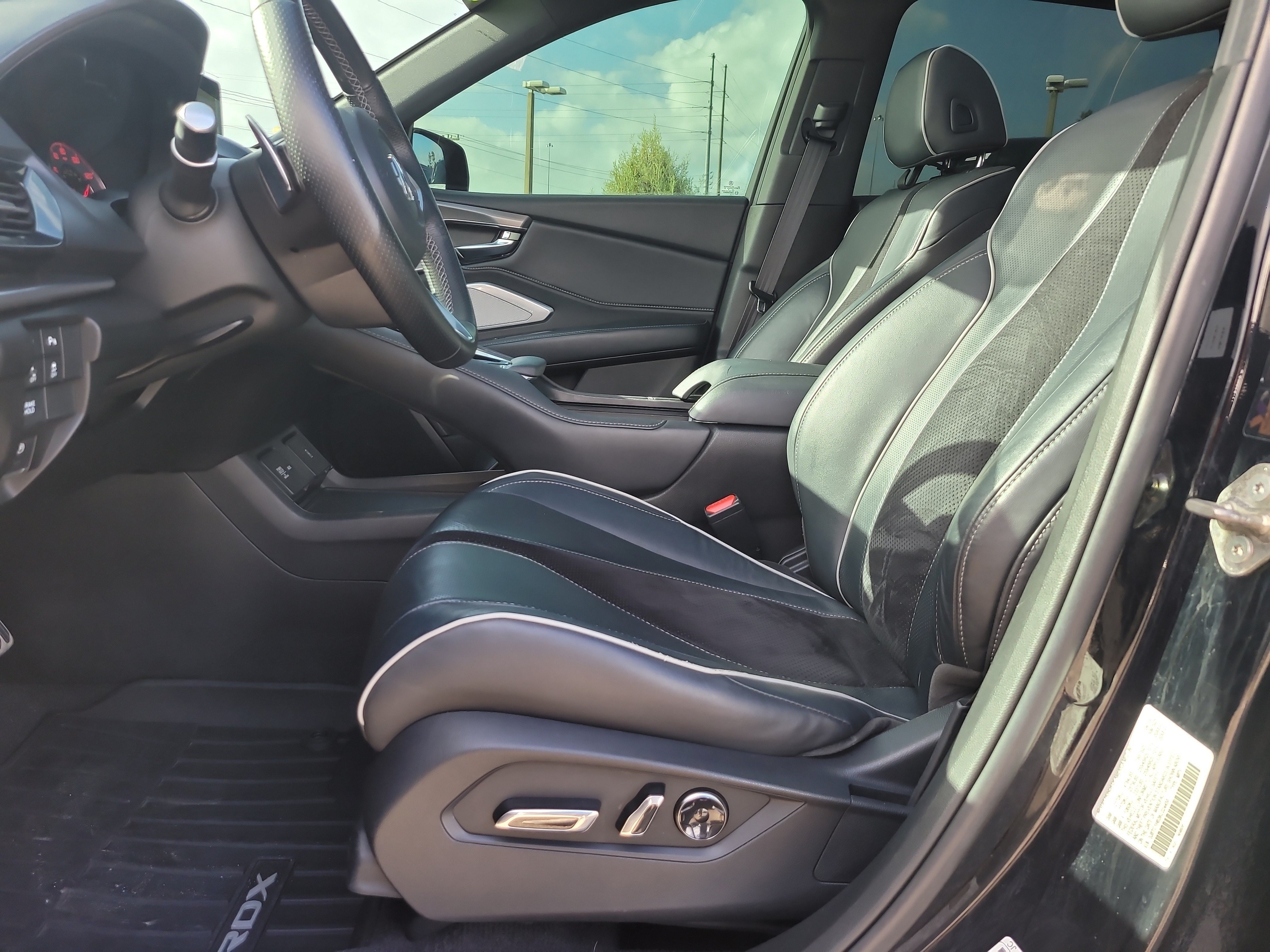 Used 2019 Acura RDX w/ Advance Package FWD image 17