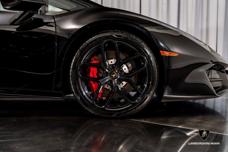 Used 2018 Lamborghini Huracan LP 580-2 image 24