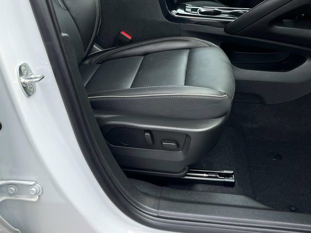 Used 2023 Buick Envision Essence AWD/4WD image 13
