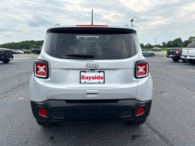 Used 2021 Jeep Renegade Latitude AWD/4WD image 8