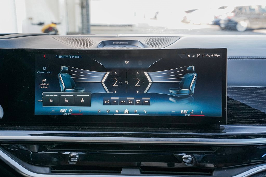 Used 2025 BMW X7 M60i image 14