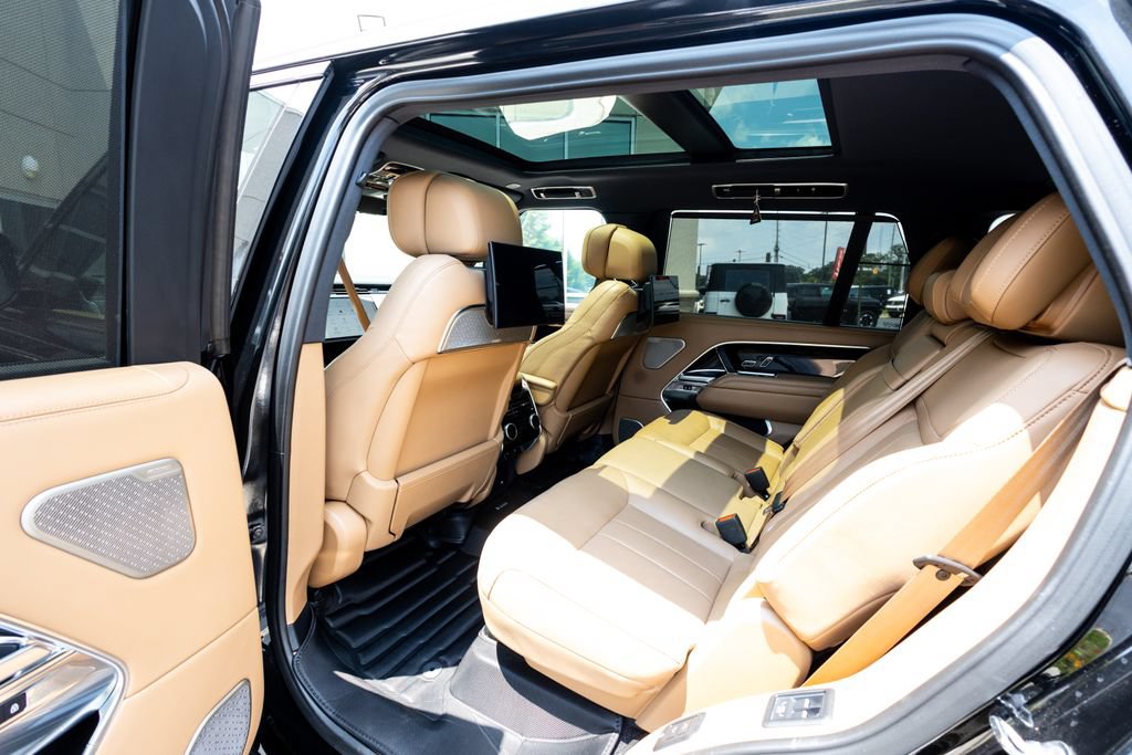 Used 2024 Land Rover Range Rover Long Wheelbase Autobiography AWD/4WD image 52