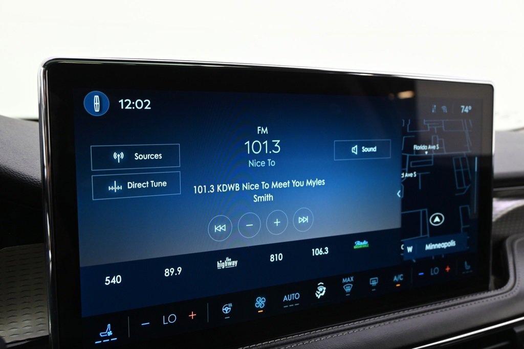 New 2025 Lincoln Corsair Reserve w/ Jet Appearance Package image 26