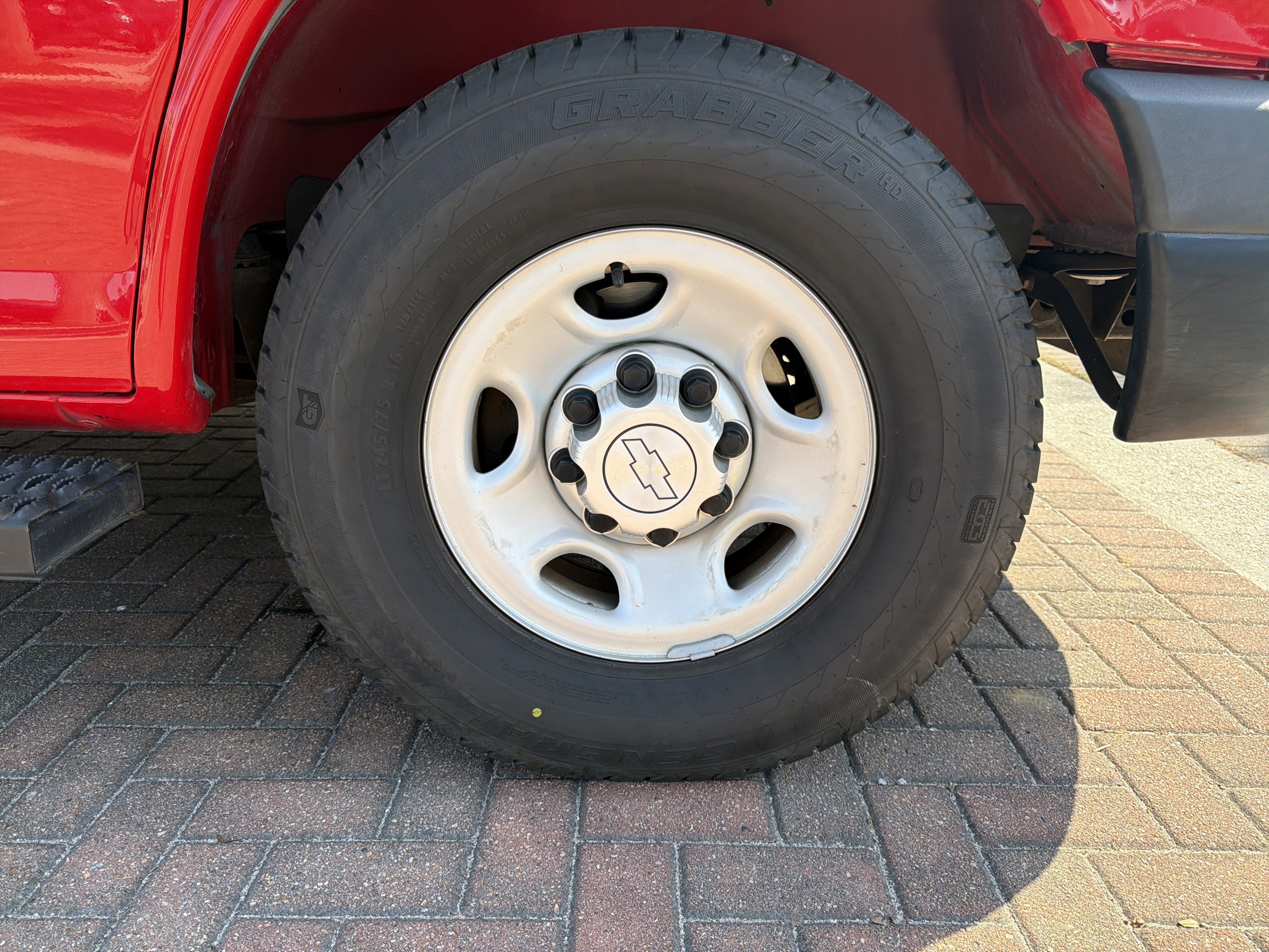 Used 2015 Chevrolet Express 3500 LS RWD image 13