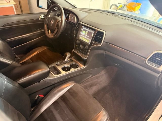 Used 2018 Jeep Grand Cherokee Altitude AWD/4WD image 27