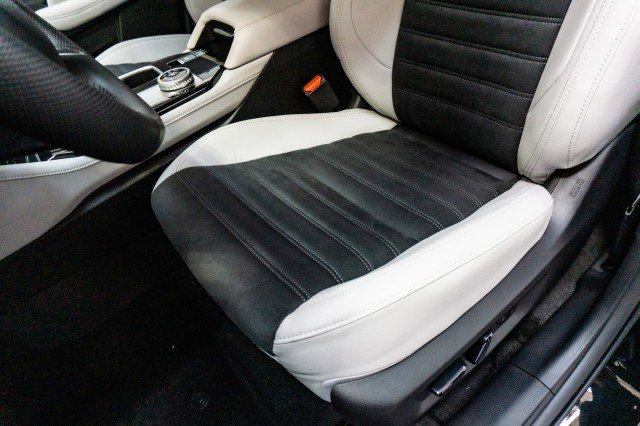 New 2025 Mitsubishi Outlander SE image 7