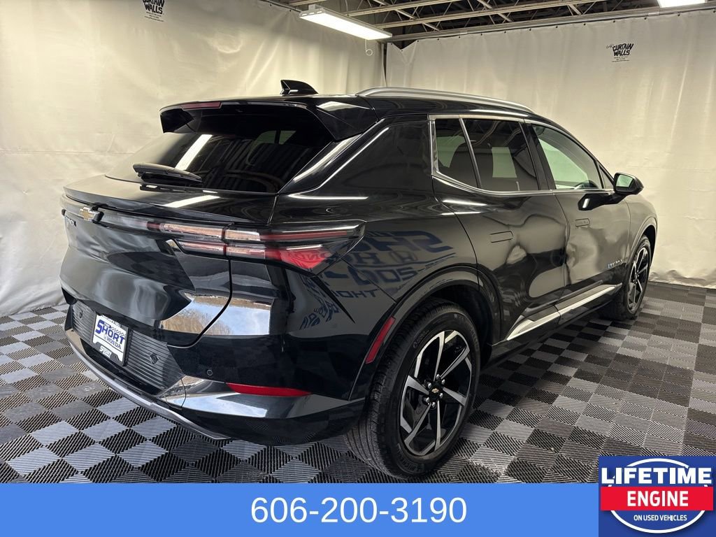 Used 2025 Chevrolet Equinox EV LT image 7