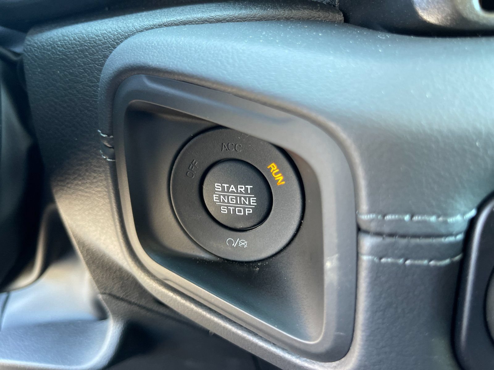 New 2026 Jeep Wrangler Unlimited Sahara AWD/4WD image 25