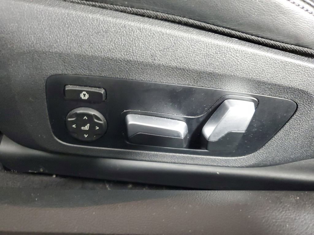 Used 2021 BMW M4 Base w/ Parking Assistance Package image 15