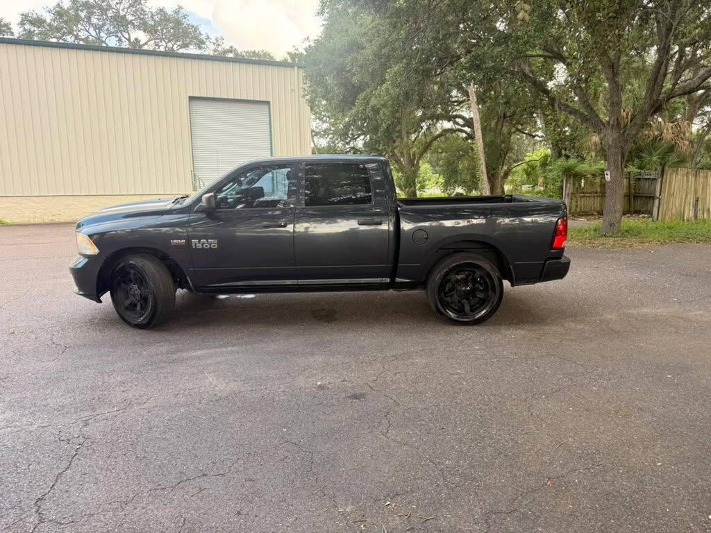Used 2015 RAM 1500 Express RWD image 8